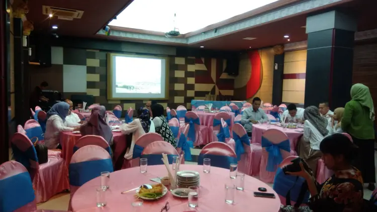 Nur Pacific Restaurant 9