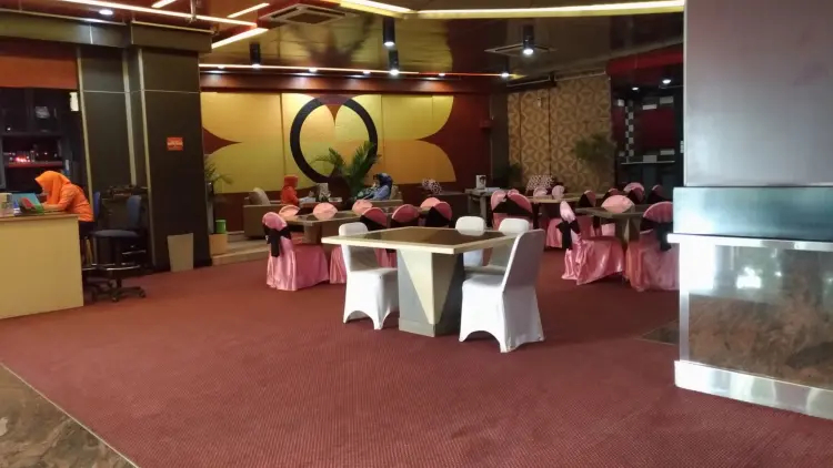 Nur Pacific Restaurant 10