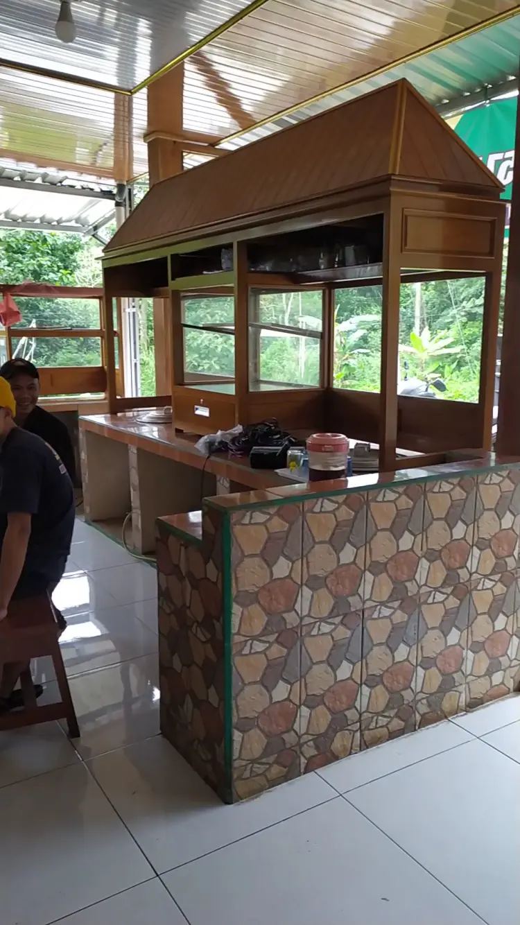 Bakso solo simpang tiga 8