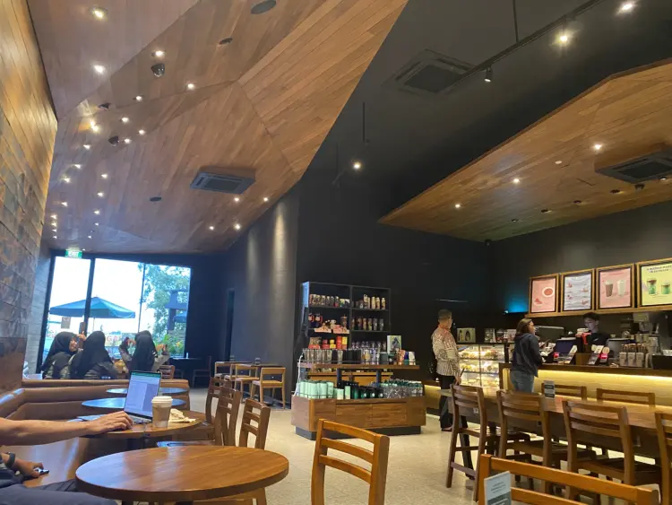 Starbucks Coffee - Rest Area KM 21 5