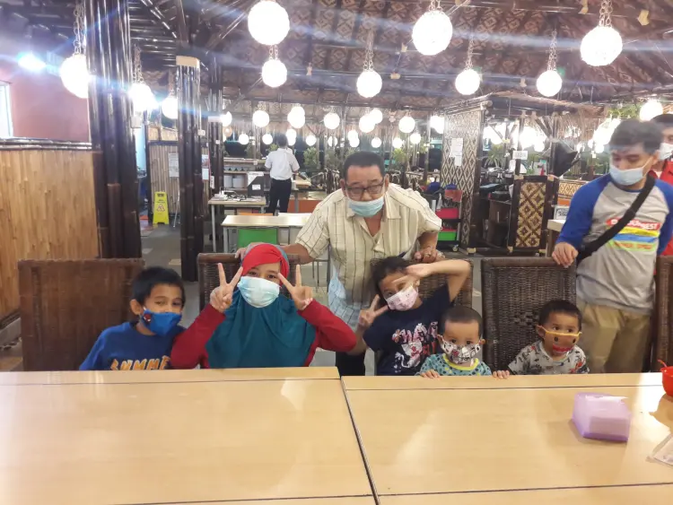 Saung Gandasari Jatiasih 2