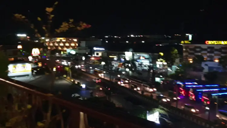 Berlin Gastro Kitchen and Pool Bar 5