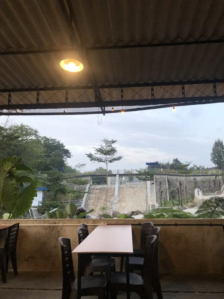 Renea Coffee & Eatery 2