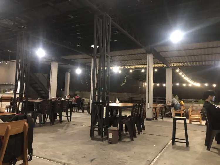 Renea Coffee & Eatery 7