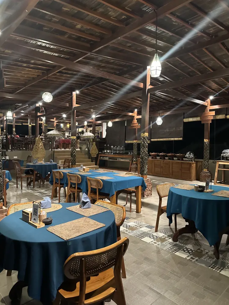 Dedhari Restaurant by Alamdhari Resort 5