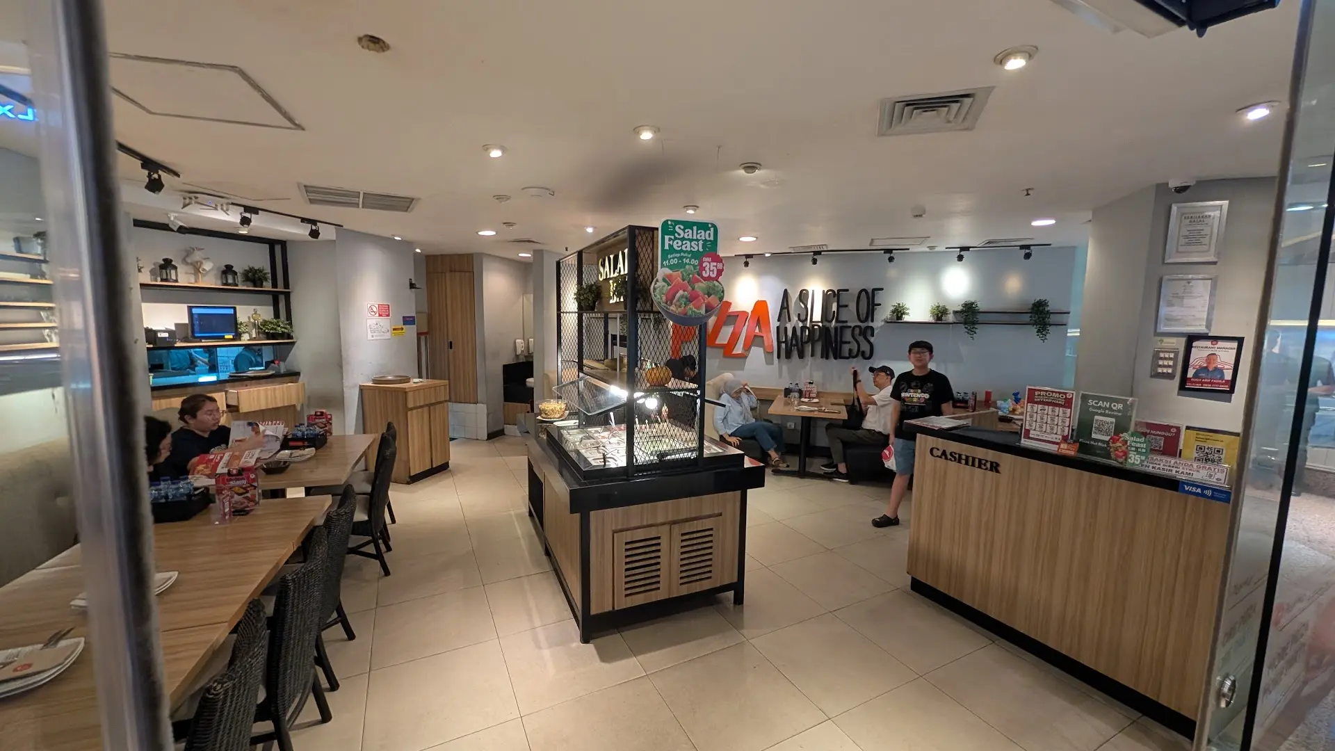 Nostalgianya Mantap, tapi experience-nya… ? Pizza Hut 'Jadul' di Jakarta ini, udah aku cobain buat kamu 6