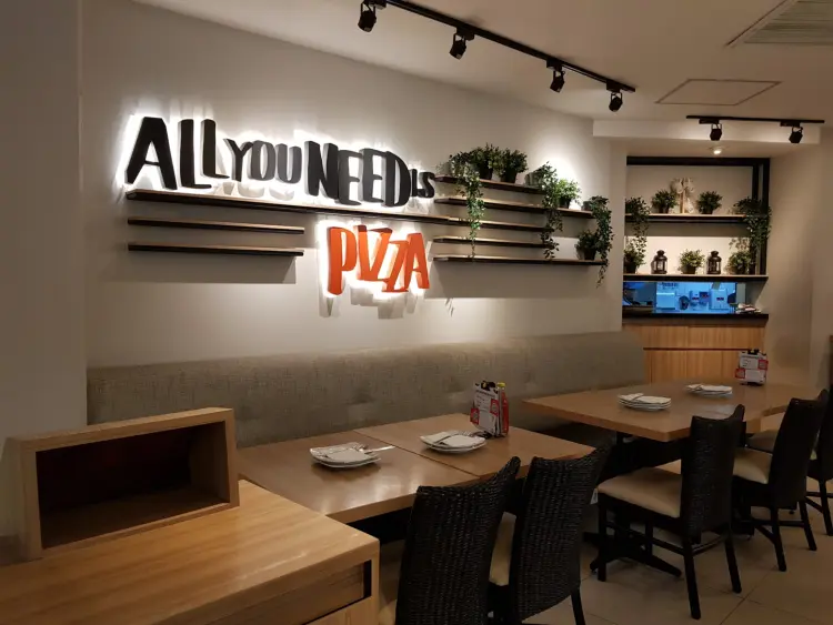 Pizza Hut Restoran - Plaza Blok M 7