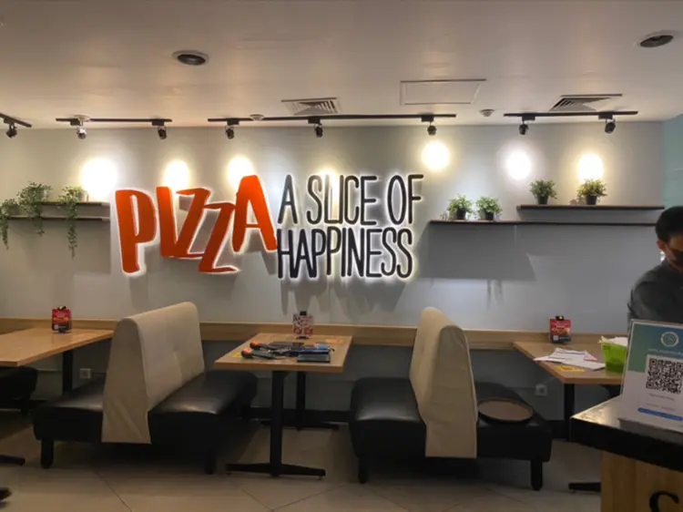 Pizza Hut Restoran - Plaza Blok M 5