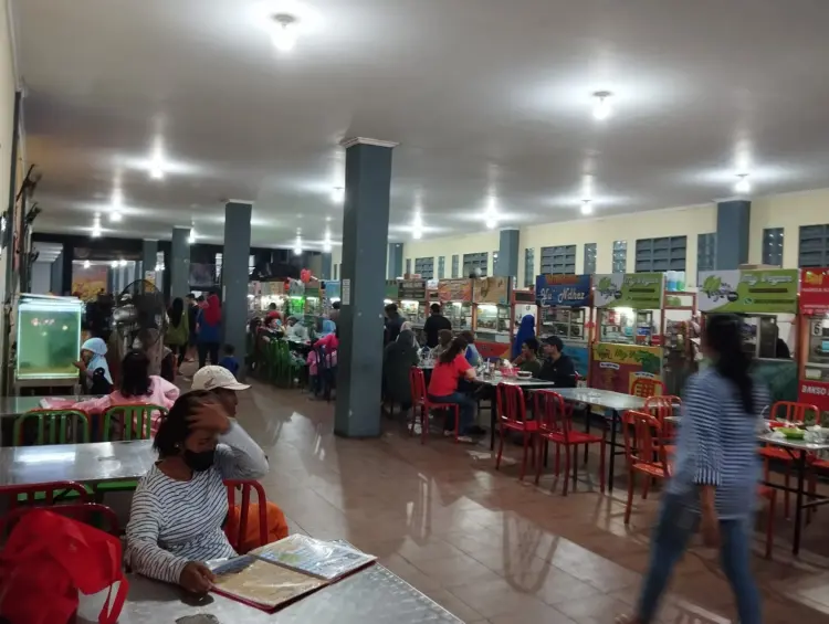 Kapas Krampung Street Food Culinary Center, Surabaya 10