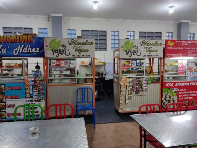 Kapas Krampung Street Food Culinary Center, Surabaya 9