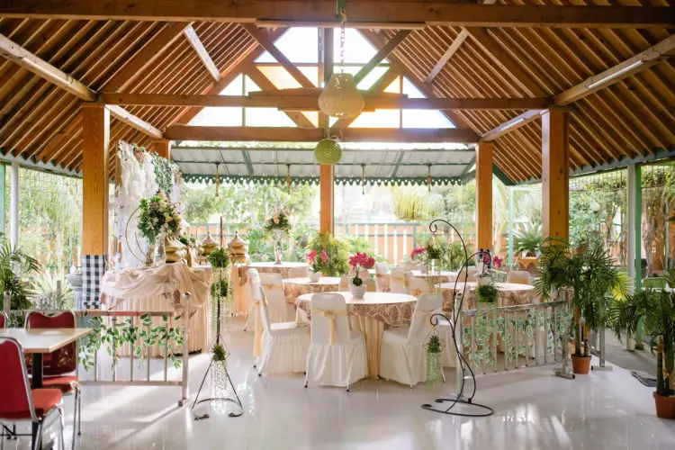 Pokel Garden Resto 1