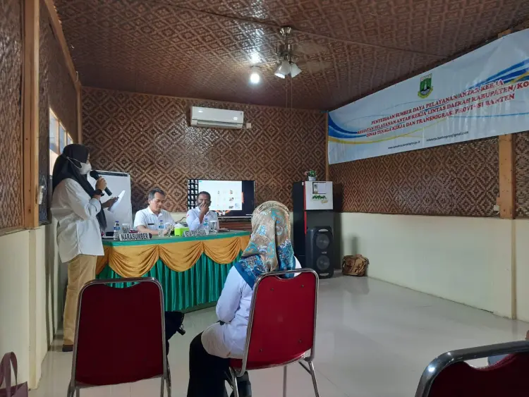 Pokel Garden Resto 10