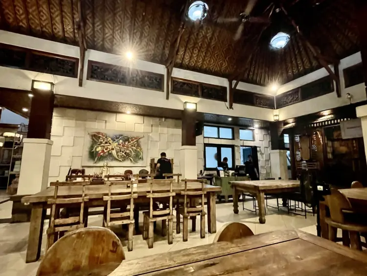 Warung Mufu Kuta, Best Balinese Food, Pork Ribs & Rendang 3