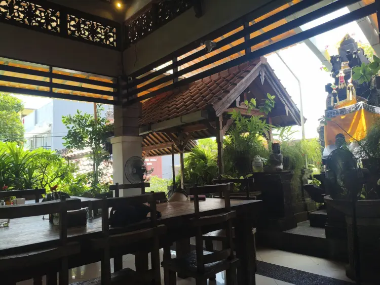 Warung Mufu Kuta, Best Balinese Food, Pork Ribs & Rendang 7