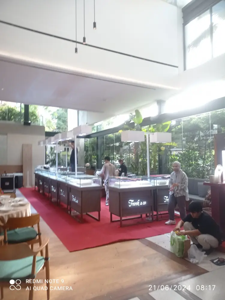 Palm Beach Seafood Medan 9