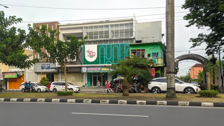 Halal Bakery Tsabita Solo Baru 1