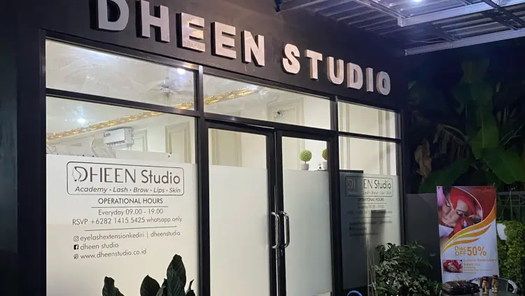 Dheen Studio ( Henna Alis Kediri ) 1