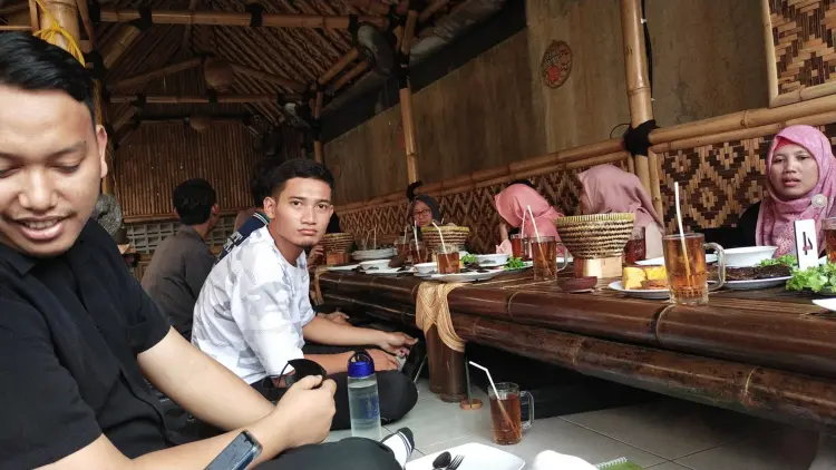 Bilik Bamboo Resto 9