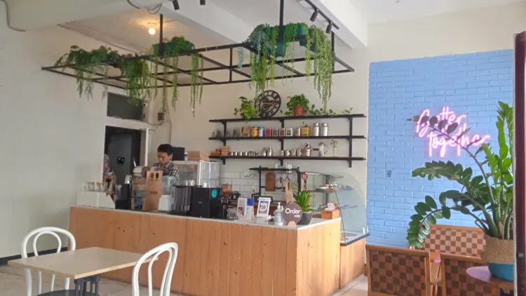 You and Me - cakes cookies eatery 6