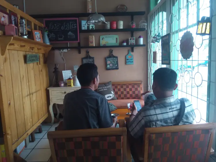 You and Me - cakes cookies eatery 5