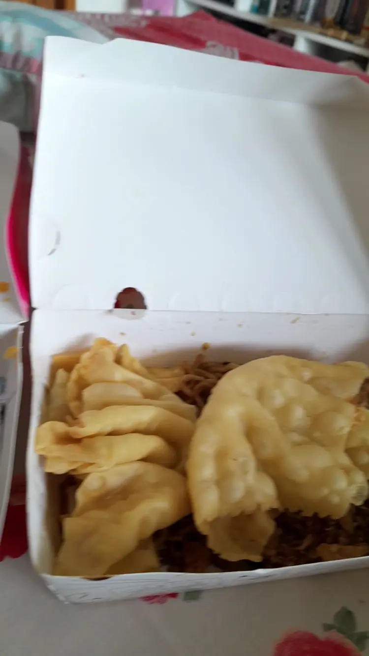 Mie Gacoan Depok Kelapa Dua 4