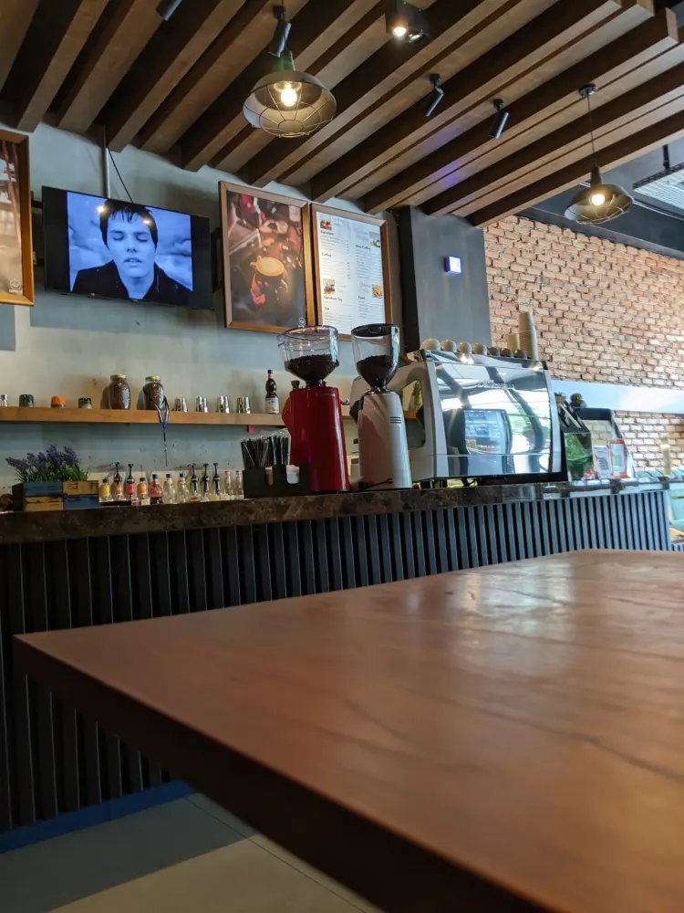 Floral coffee and juice 4