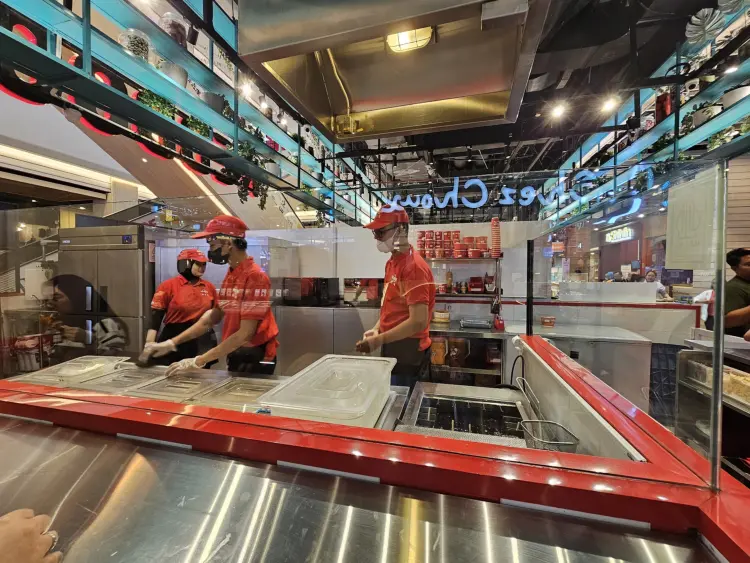 Reddog - Living World Alam Sutera 4