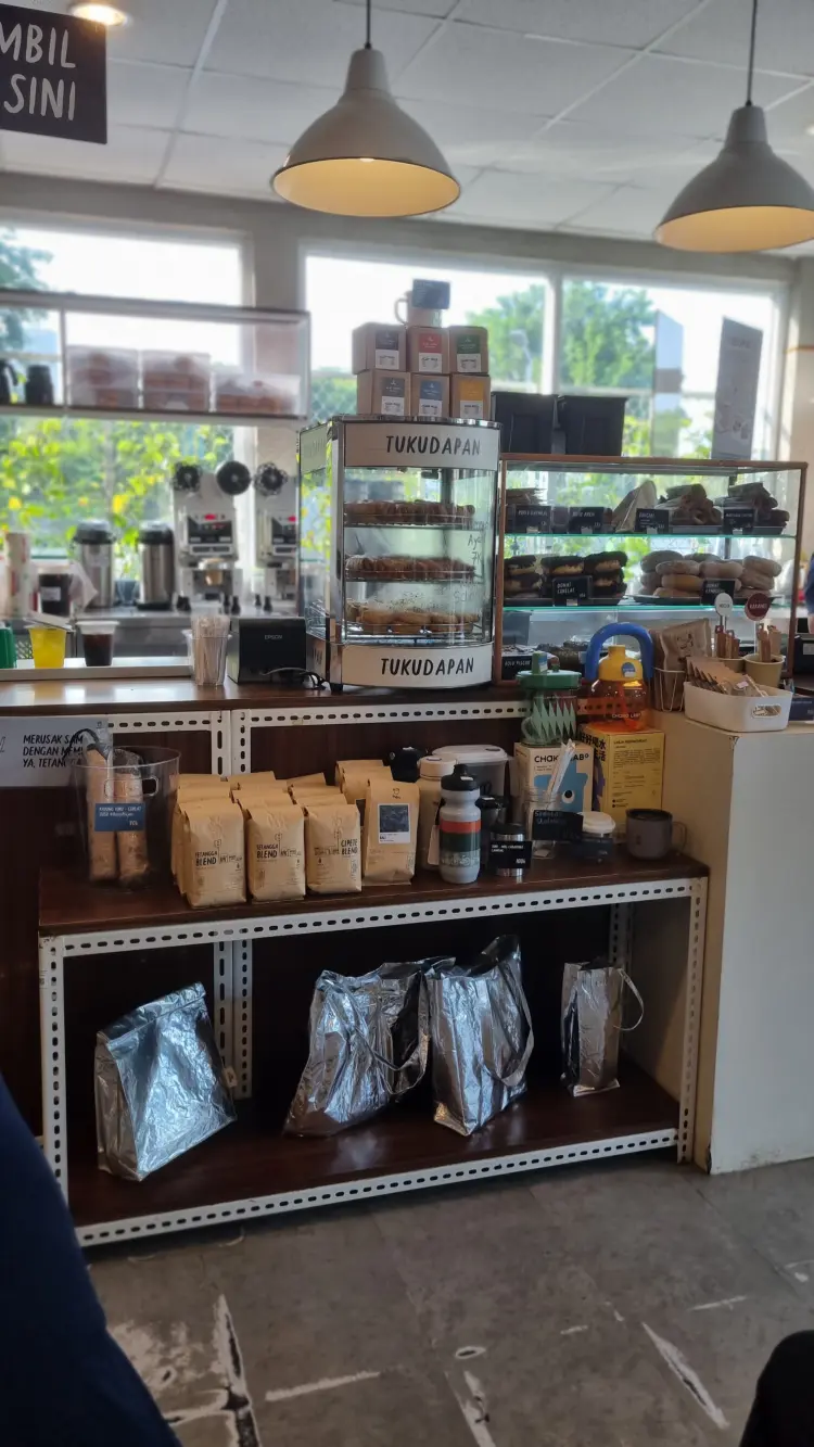 Toko Kopi TUKU - SPBU bp Lenteng Agung 9