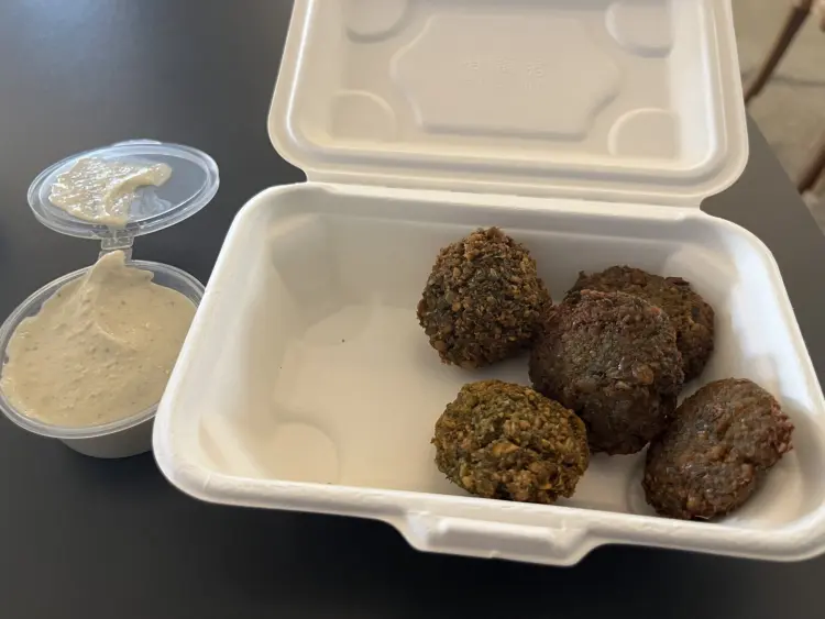 The Roots Salads @ Como Park, Kemang 3