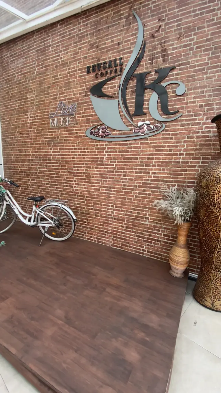 oi coffee & eatery 4