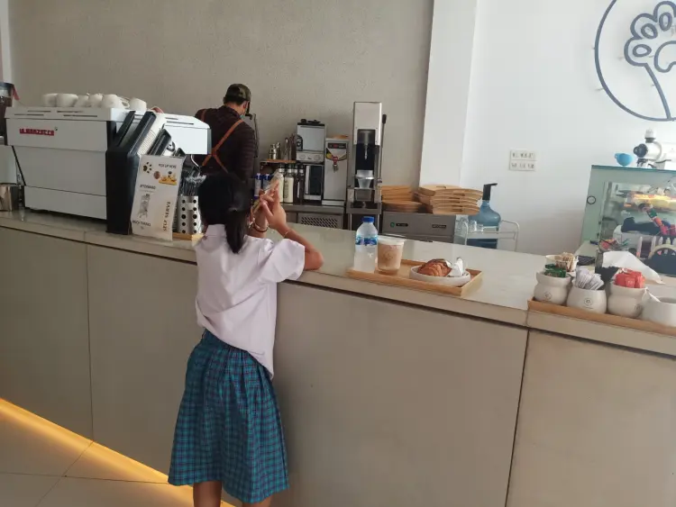 oi coffee & eatery 7