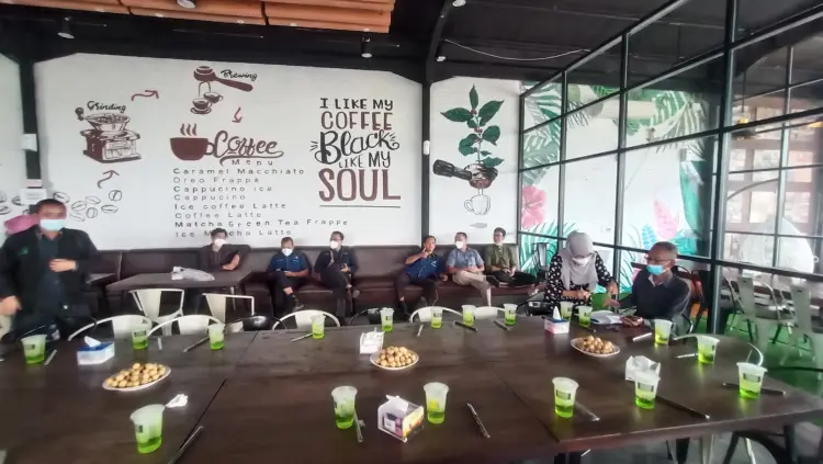 Tasya Bakery & Cake And Coffee Shop & Resto 7