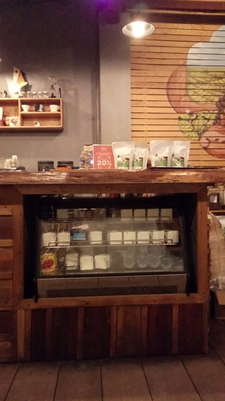 Rimbun Espresso & Brew Bar Padang 5
