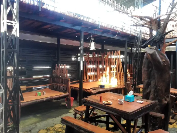 New Cafe Resto Mom 2