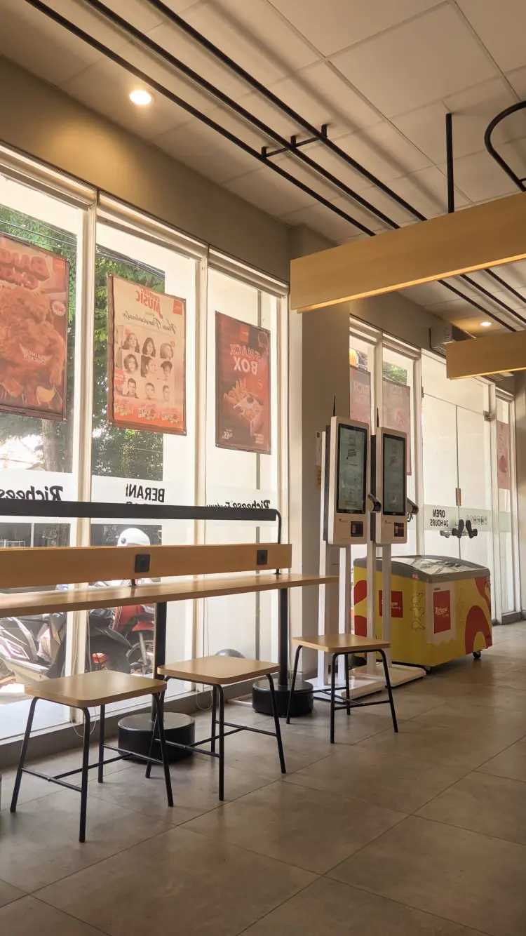 Richeese Factory Basuki Rachmad 10