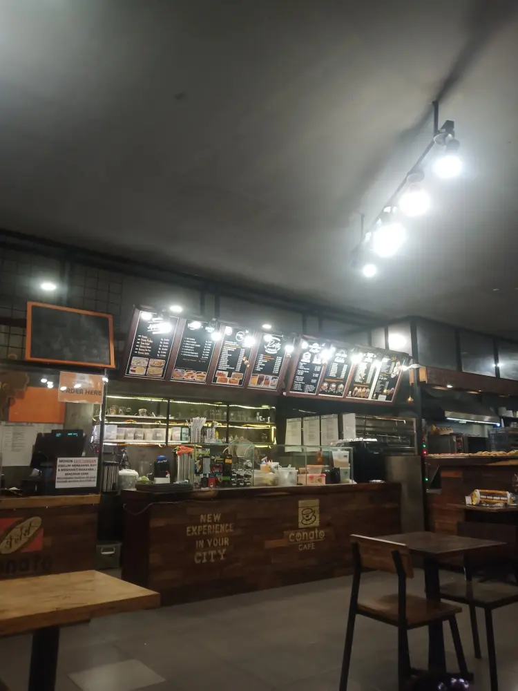 Conato Bakery & Cafe Rogojampi 10
