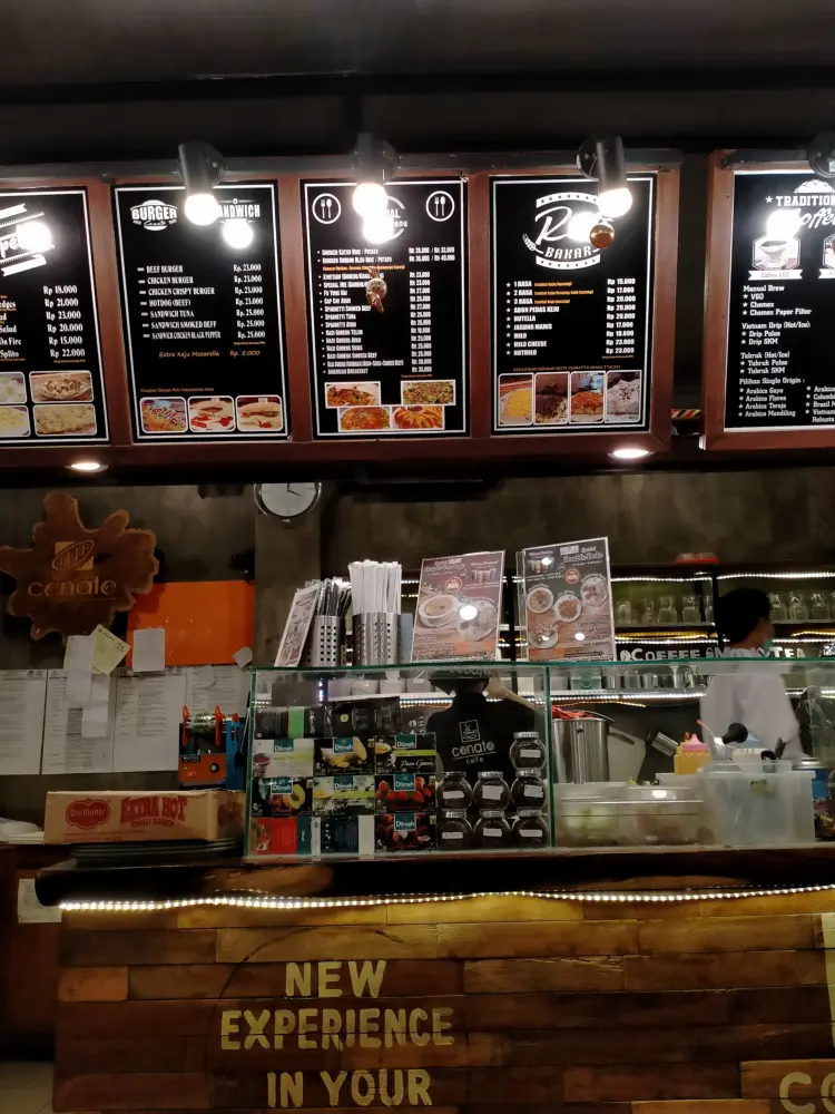 Conato Bakery & Cafe Rogojampi 5