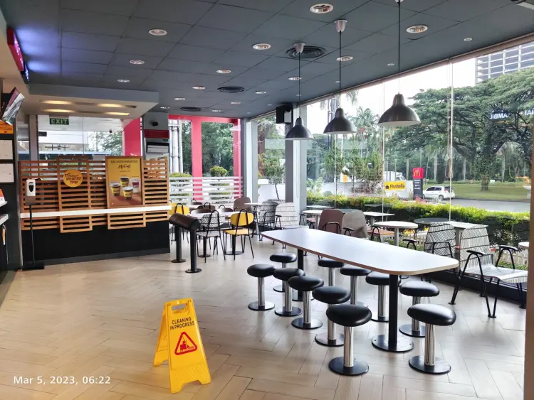 Mcdonalds Lippo Cikarang 3