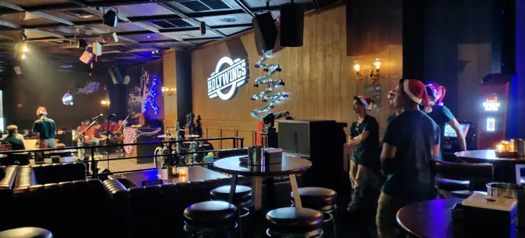 HW Helen's Live Bar Epicentrum 3