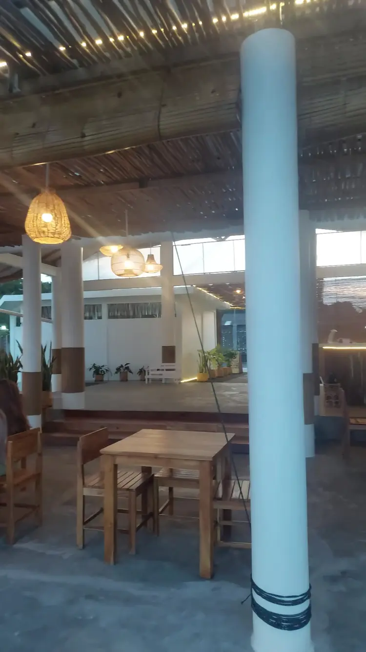 Sadi Beach House 10