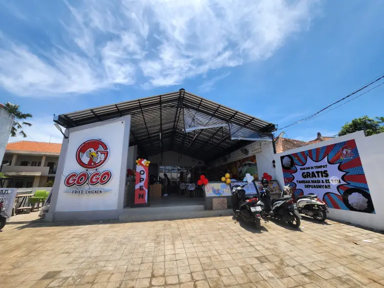 GOGO Fried Chicken Dharmawangsa 1