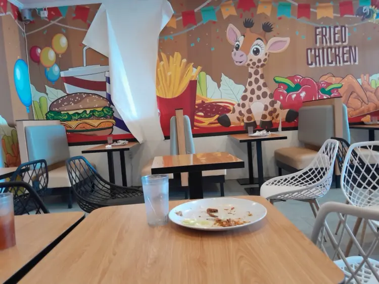 GOGO Fried Chicken Dharmawangsa 3