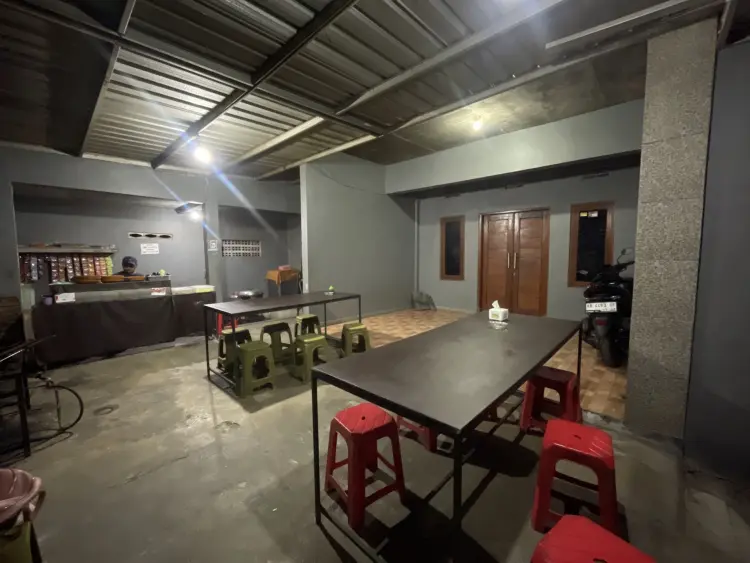 Lesehan Priangan Pepes dan Goreng 10