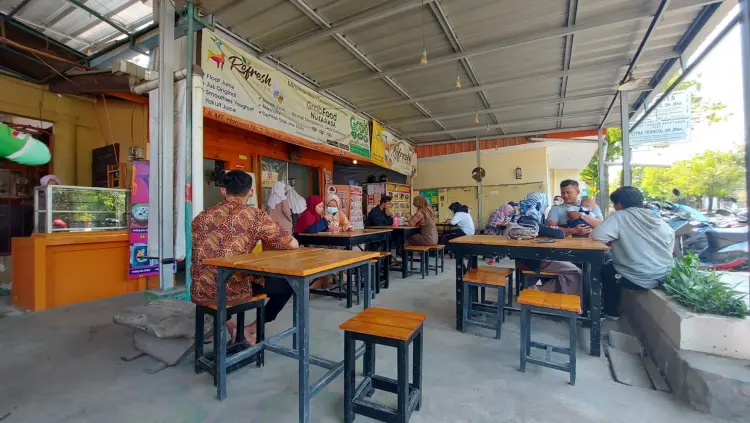 Indramayu 这家网红果汁，Grab 下单竟比到店还便宜？