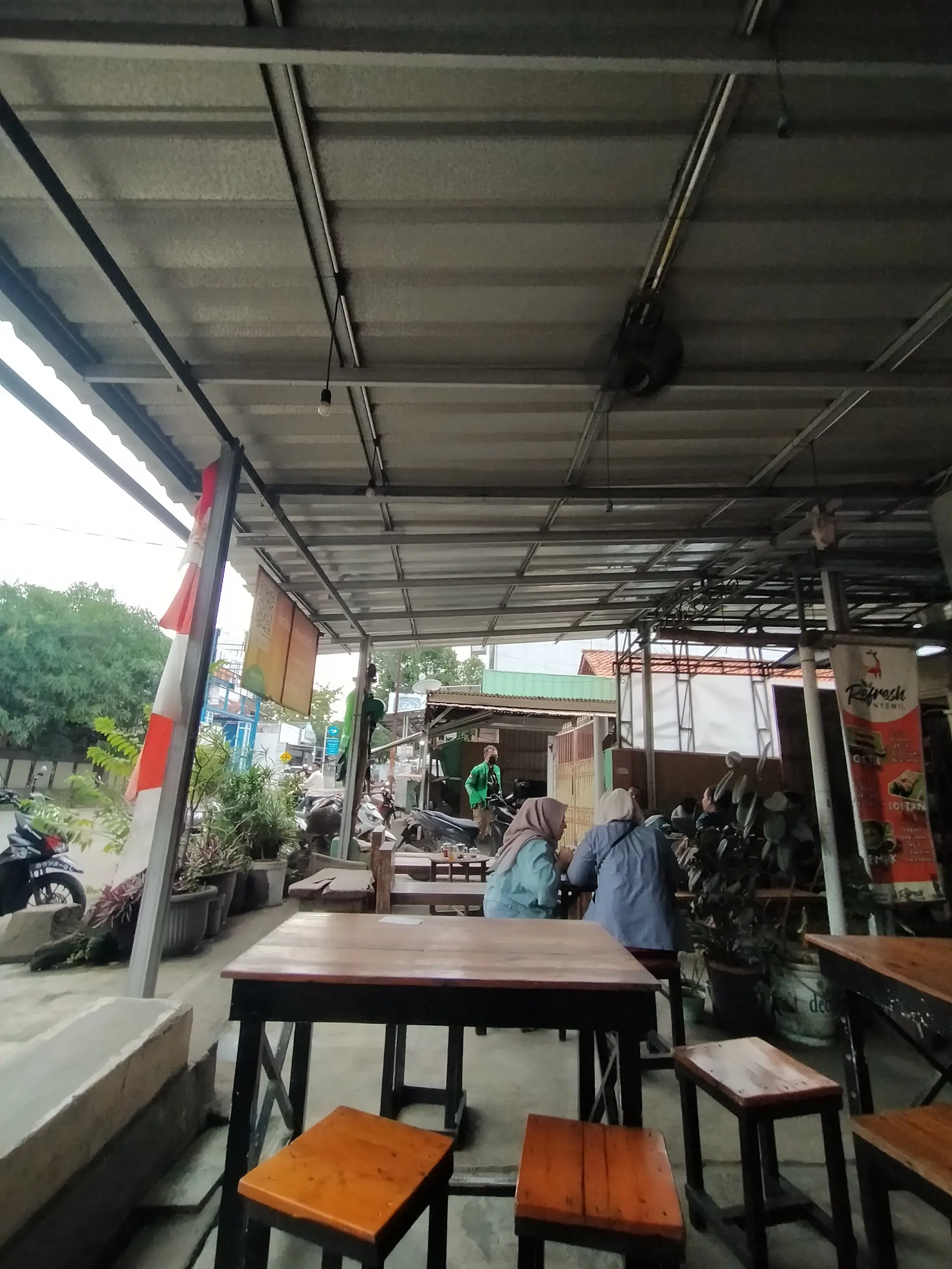 Indramayu 这家网红果汁，Grab 下单竟比到店还便宜？ 5