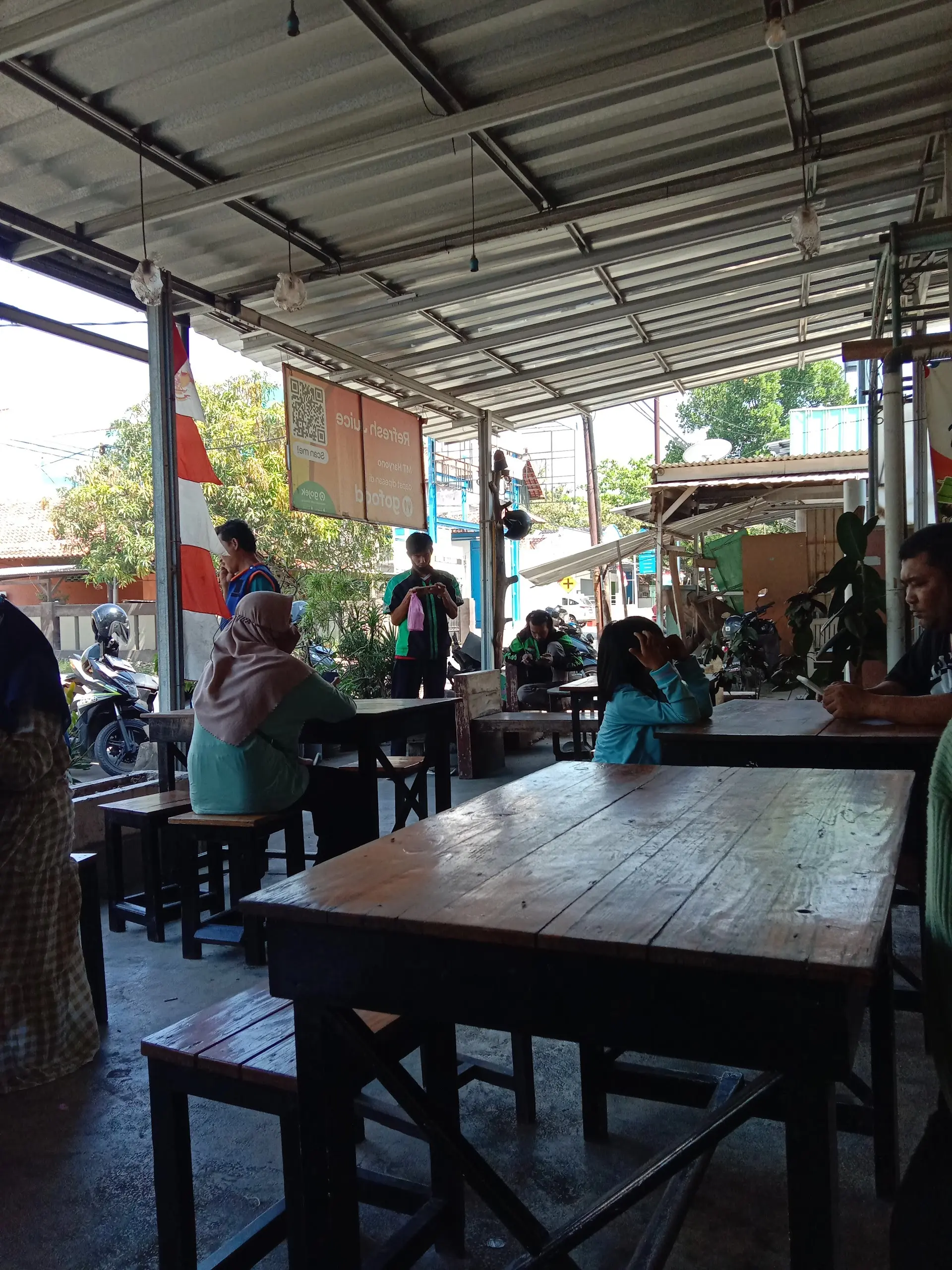 Indramayu 这家网红果汁，Grab 下单竟比到店还便宜？ 3