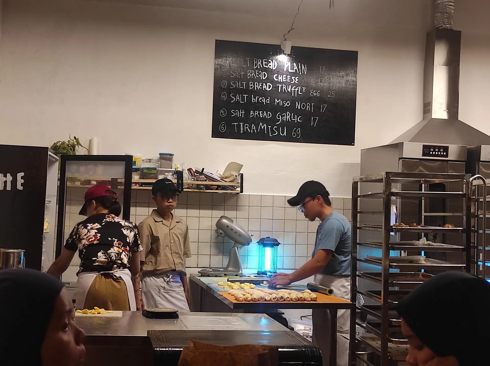 The God of Salt Bread in Jakarta? I Queued for 1 Hour & Have to Get This Off My Chest. 5