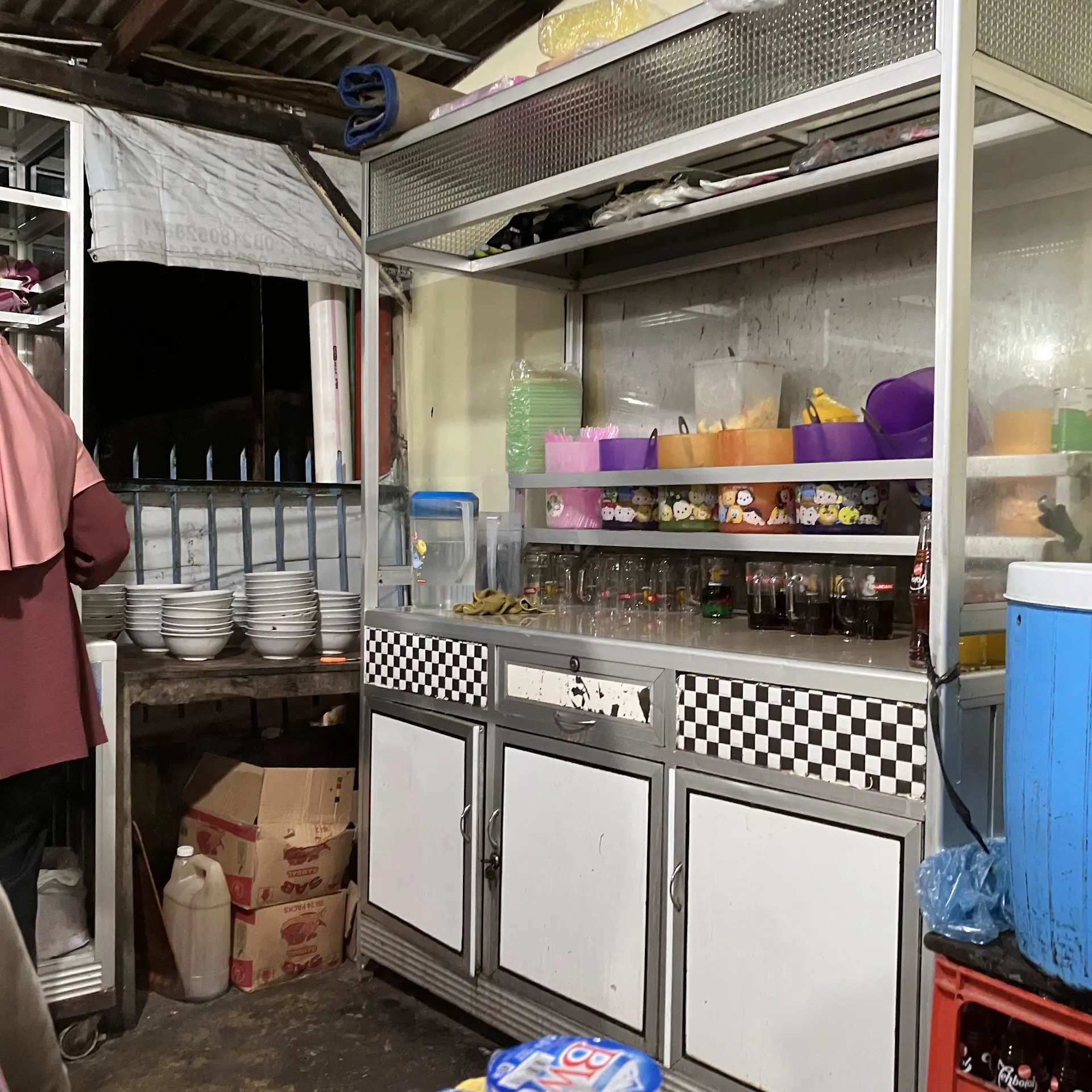 Google 4.6分的传奇Bakso，环境和服务我真的不敢恭维… 2