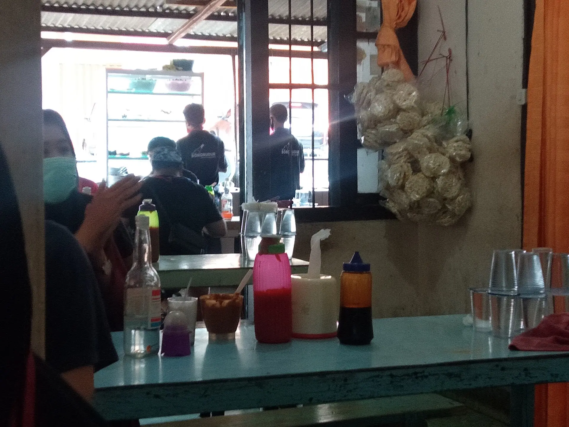 Google 4.6分的传奇Bakso，环境和服务我真的不敢恭维… 6