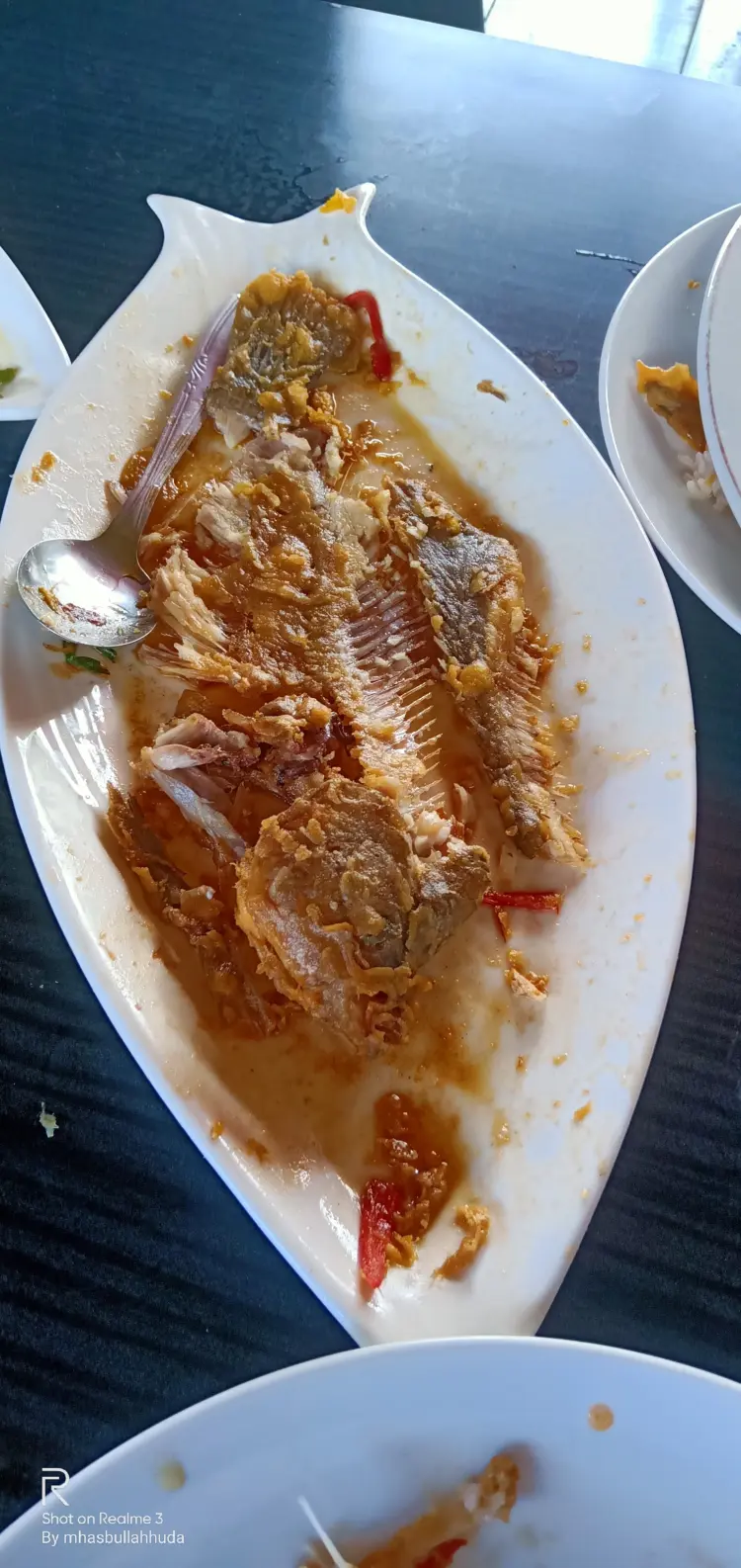 Resto Ikan Bakar 88 dan kolam renang 4
